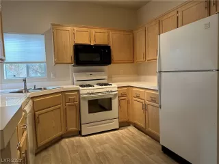 Photo #4: 2476274 Listing 