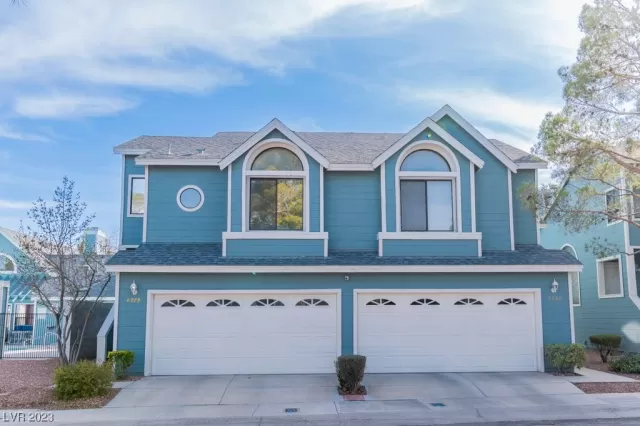 MLS: 2476302 Condo For Sale