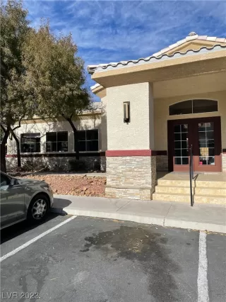 Photo #2: 2476310 Listing 