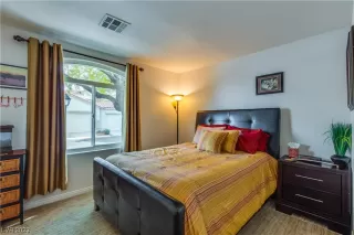 Photo #5: 2476314 Listing 