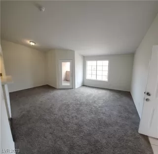 Photo #6: 2476316 Listing 