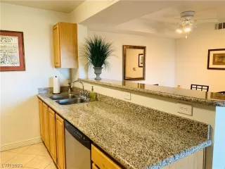 Photo #4: 2476337 Listing 