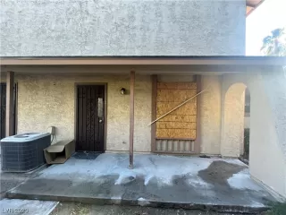 Photo #2: 2476356 Listing 