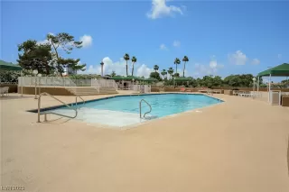 Photo #2: 2476366 Listing 