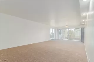 Photo #6: 2476366 Listing 