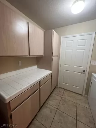 Photo #1: 2476367 Listing 