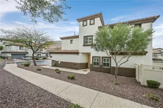 Photo #1: 2476379 Listing 