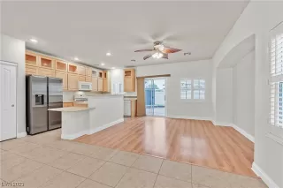 Photo #4: 2476379 Listing 