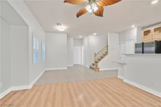 Photo #5: 2476379 Listing 