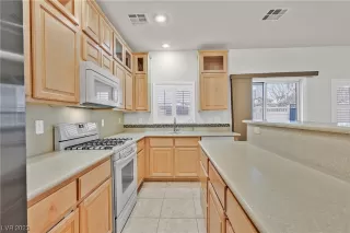 Photo #6: 2476379 Listing 