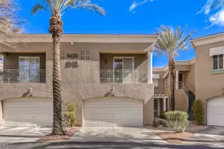 Photo #1: 2476398 Listing