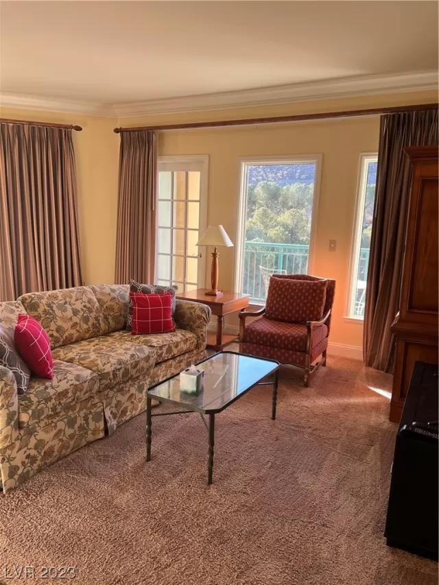 MLS: 2476420 Condo For Sale