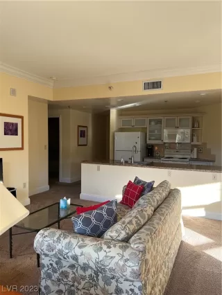 Photo #2: 2476420 Listing 