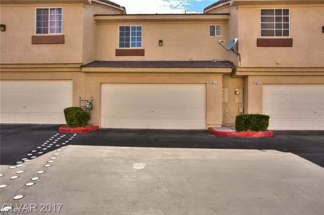 MLS: 2476488 Condo For Sale