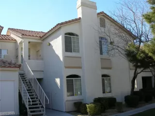 Photo #2: 2476525 Listing 