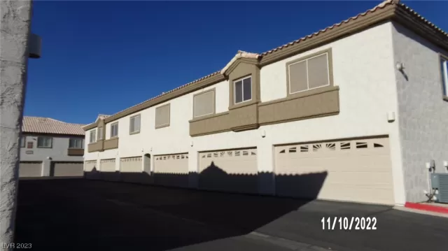 MLS: 2476529 Condo For Sale