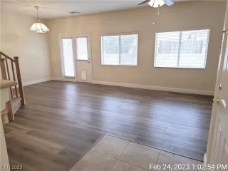 Photo #2: 2476531 Listing 
