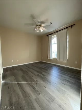 Photo #3: 2476550 Listing 