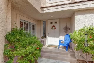 Photo #1: 2476597 Listing 