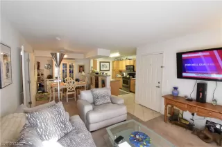 Photo #6: 2476600 Listing