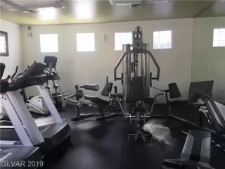 Photo #4: 2476640 Listing 