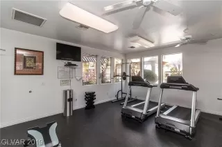 Photo #6: 2476640 Listing 