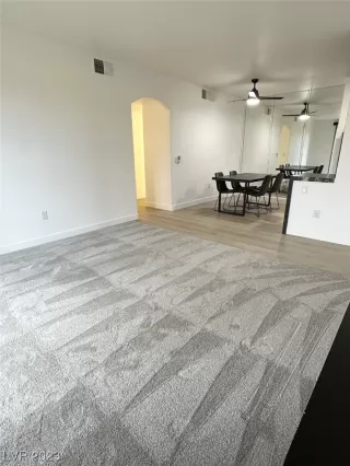 Photo #2: 2476663 Listing 