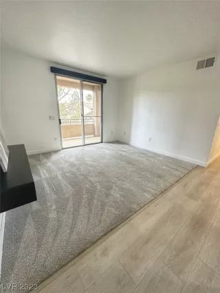 Photo #4: 2476663 Listing 