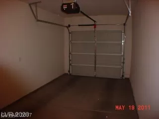 Photo #2: 2476698 Listing 