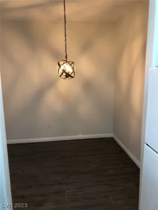 Photo #4: 2476703 Listing