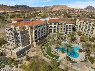 Photo #1: 2476708 Listing 