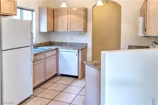 Photo #3: 2476715 Listing 