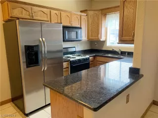 Photo #6: 2476716 Listing 