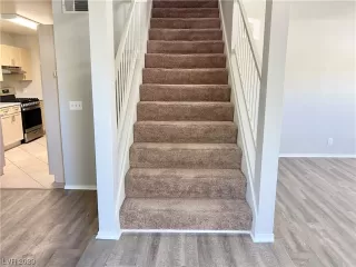 Photo #3: 2476731 Listing 