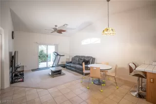 Photo #3: 2476737 Listing