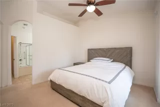 Photo #6: 2476737 Listing