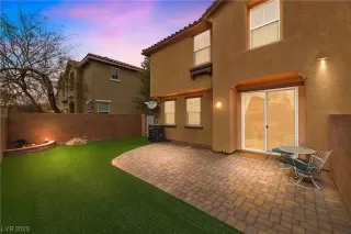 Photo #2: 2476773 Listing 