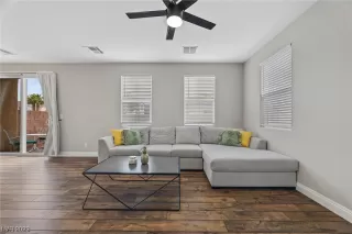 Photo #3: 2476773 Listing 