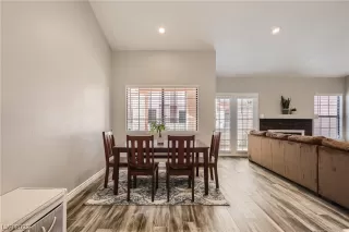 Photo #5: 2476776 Listing