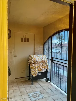 Photo #1: 2476780 Listing 