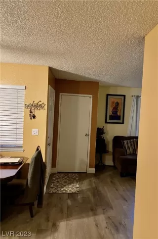 Photo #4: 2476780 Listing 