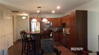 Photo #5: 2476807 Listing 