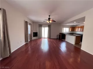 Photo #6: 2476816 Listing 