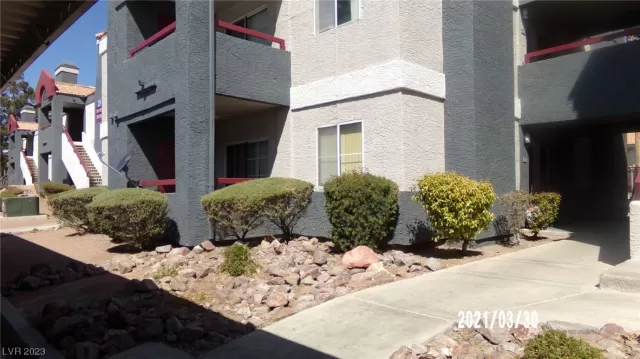 MLS: 2476824 Condo For Sale