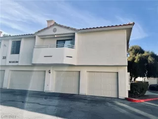 Photo #3: 2476841 Listing 