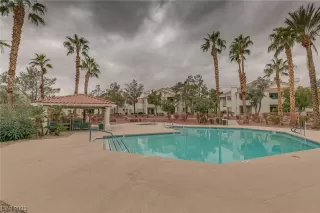 Photo #1: 2476853 Listing 