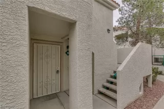 Photo #2: 2476853 Listing 