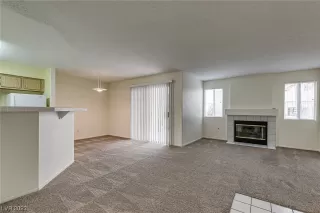 Photo #3: 2476853 Listing 