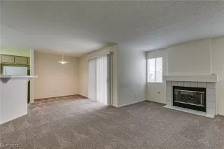 Photo #4: 2476853 Listing 