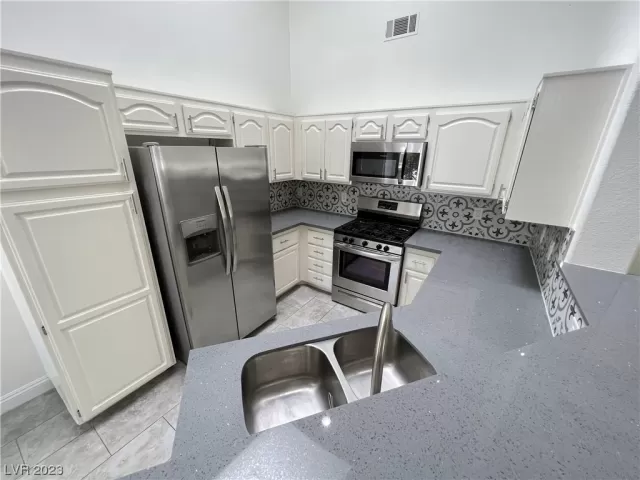 MLS: 2476882 Condo For Sale